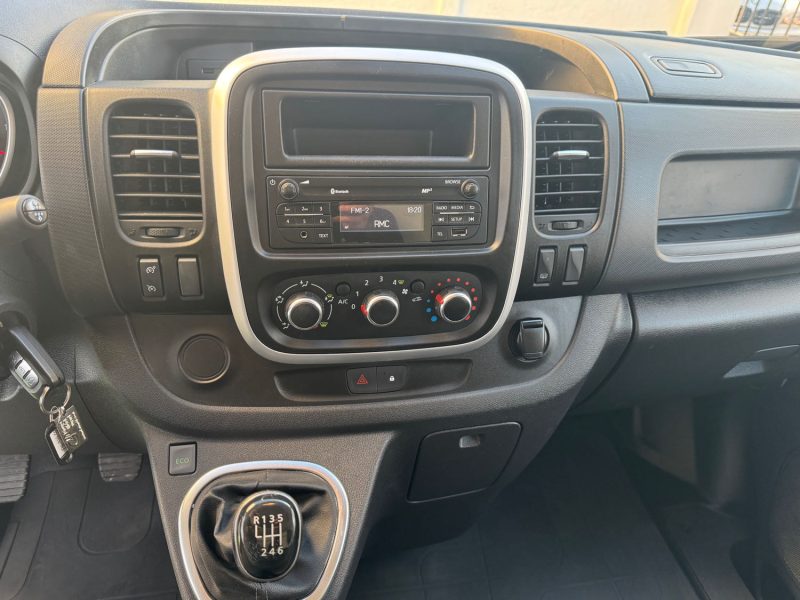 RENAULT TRAFIC L1H1 1200 2.0 DCI 120CH CONFORT E6 TVA RECUPERABLE GARANTIE 12 MOIS 2020