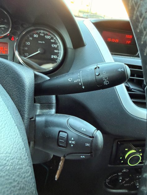 PEUGEOT 206+ 1.4 HDI 70 CH - IDEAL JEUNE PERMIS - DISTRI OK - GARANTIE 12 MOIS