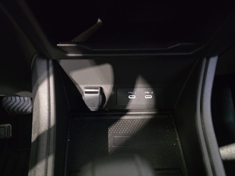 RENAULT CAPTUR E-TECH FULL HYBRID 145CH TECHNO