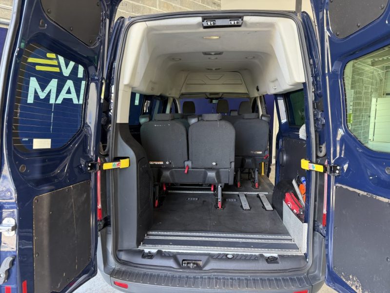 Ford Transit Custom Minibus 2.2 TDCi 100cv - 8 Places / 4 Fauteuils handicapés 