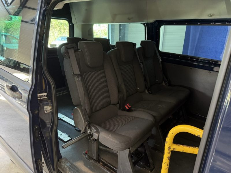 Ford Transit Custom Minibus 2.2 TDCi 100cv - 8 Places / 4 Fauteuils handicapés 
