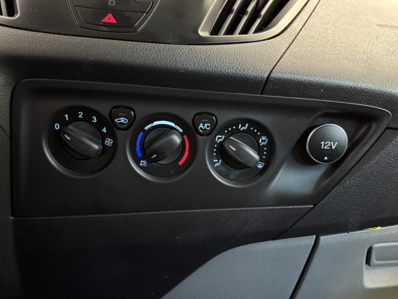 Ford Transit Custom Minibus 2.2 TDCi 100cv - 8 Places / 4 Fauteuils handicapés 