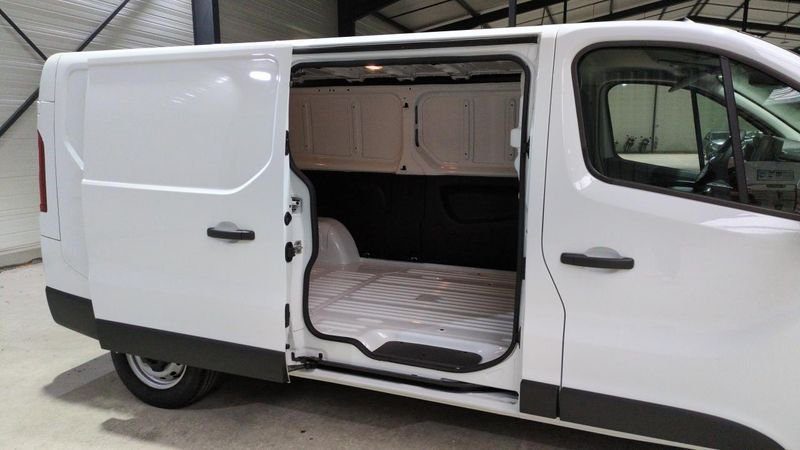 Renault Trafic fourgon nouveau L2h1 3t blue dci 150 gsr2 extra