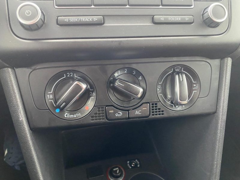 VOLKSWAGEN POLO 5 1.2 69 CH / CHAINE NEUVE ⛓️/ PREMIERE MAIN/❄️ Climatisation/ GARANTIE ✅