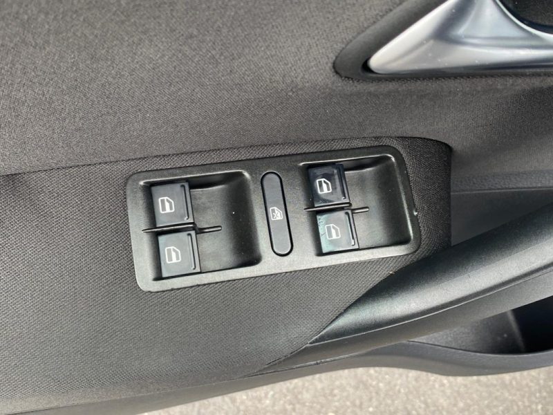 VOLKSWAGEN POLO 5 1.2 69 CH / CHAINE NEUVE ⛓️/ PREMIERE MAIN/❄️ Climatisation/ GARANTIE ✅