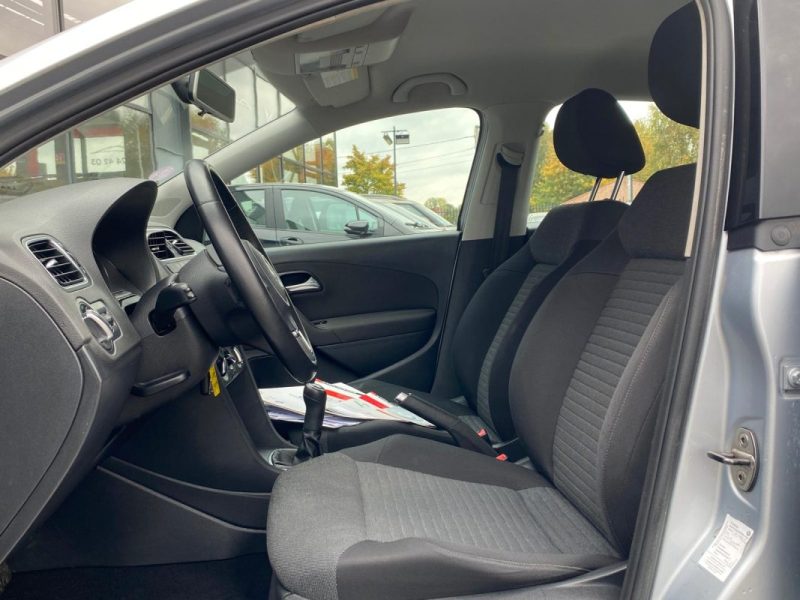 VOLKSWAGEN POLO 5 1.2 69 CH / CHAINE NEUVE ⛓️/ PREMIERE MAIN/❄️ Climatisation/ GARANTIE ✅