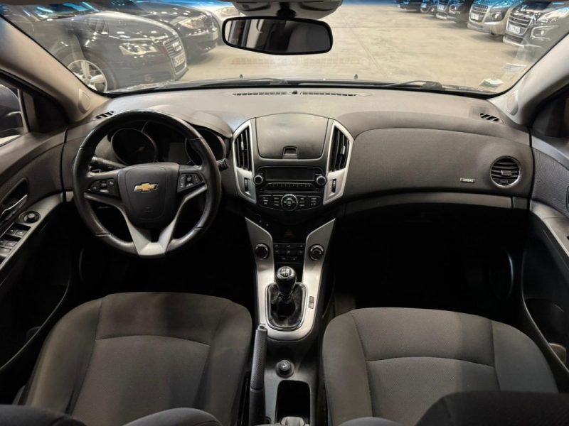 CHEVROLET CRUZE SW 1.7 VCDI 131 LS+