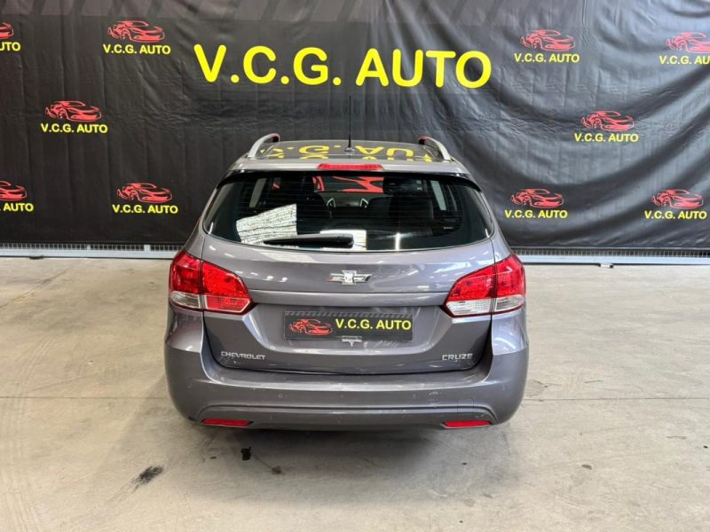 CHEVROLET CRUZE SW 1.7 VCDI 131 LS+