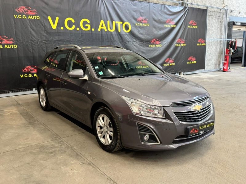 CHEVROLET CRUZE SW 1.7 VCDI 131 LS+
