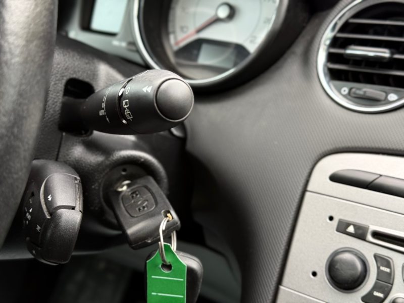 PEUGEOT 308 1.6 VTi 120 ch Premium Pack - Toit pano - Régulateur - Révisée &  Garantie 6  Mois.