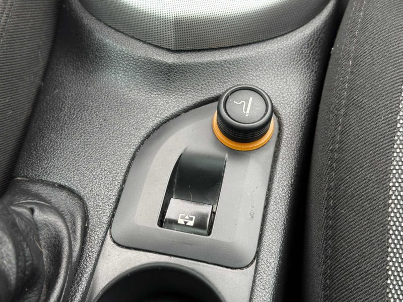 PEUGEOT 308 1.6 VTi 120 ch Premium Pack - Toit pano - Régulateur - Révisée &  Garantie 6  Mois.