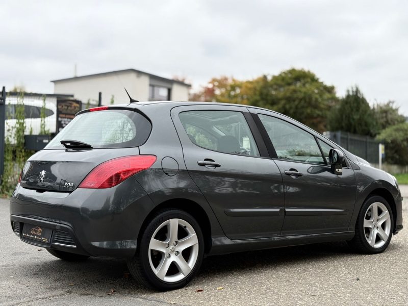 PEUGEOT 308 1.6 VTi 120 ch Premium Pack - Toit pano - Régulateur - Révisée &  Garantie 6  Mois.