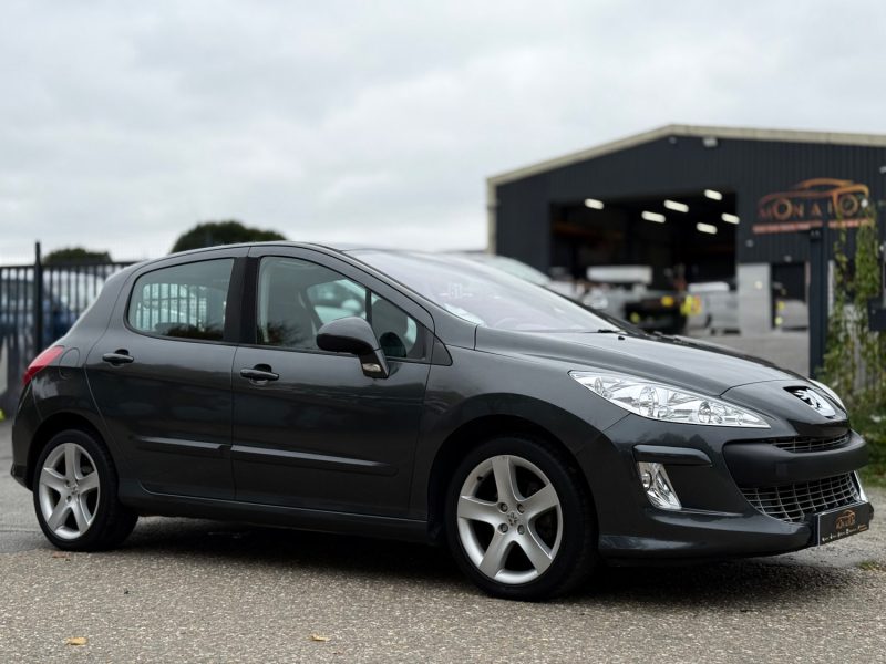 PEUGEOT 308 1.6 VTi 120 ch Premium Pack - Toit pano - Régulateur - Révisée &  Garantie 6  Mois.