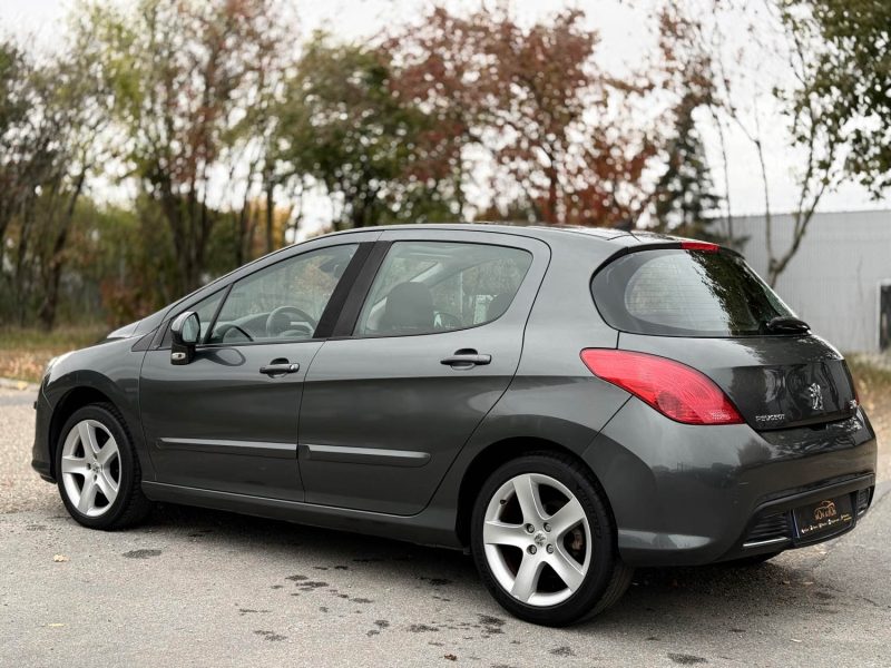 PEUGEOT 308 1.6 VTi 120 ch Premium Pack - Toit pano - Régulateur - Révisée &  Garantie 6  Mois.