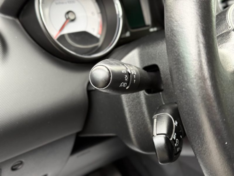 PEUGEOT 308 1.6 VTi 120 ch Premium Pack - Toit pano - Régulateur - Révisée &  Garantie 6  Mois.