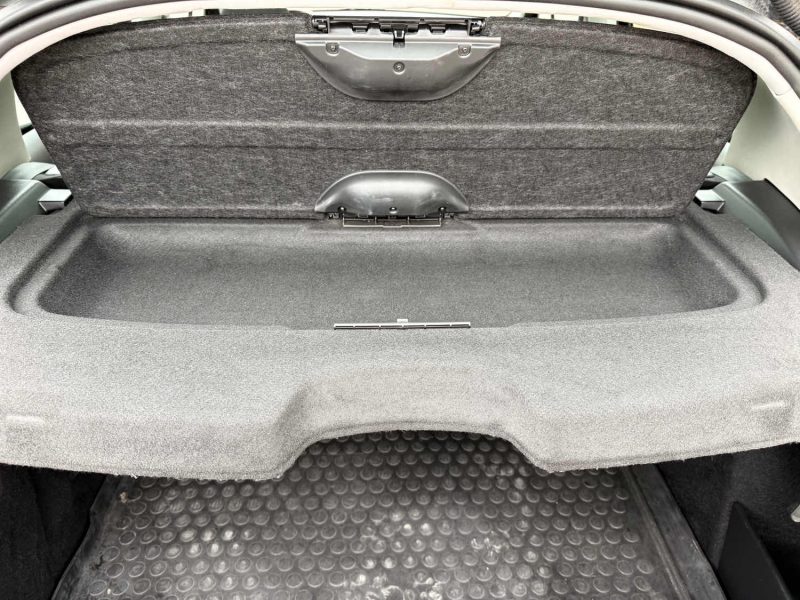 PEUGEOT 308 1.6 VTi 120 ch Premium Pack - Toit pano - Régulateur - Révisée &  Garantie 6  Mois.