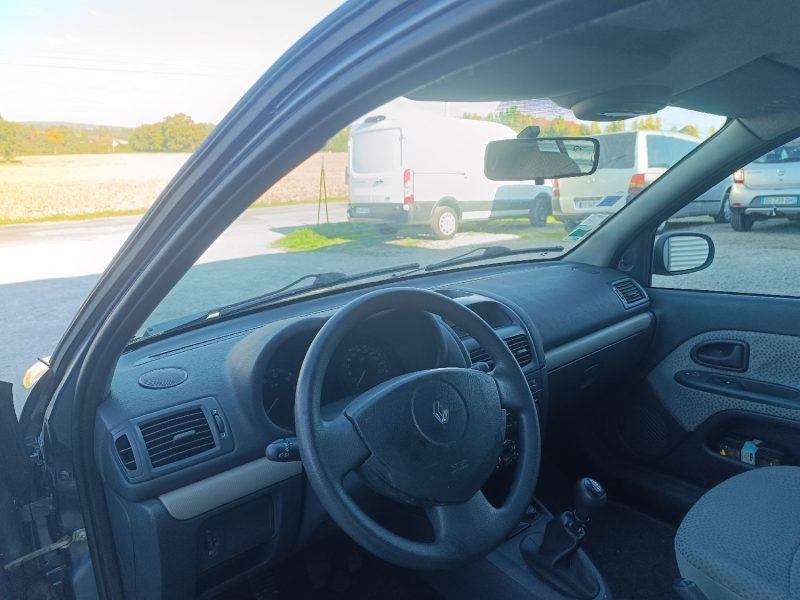 RENAULT CLIO 1.2 16 V CAMPUS 2006