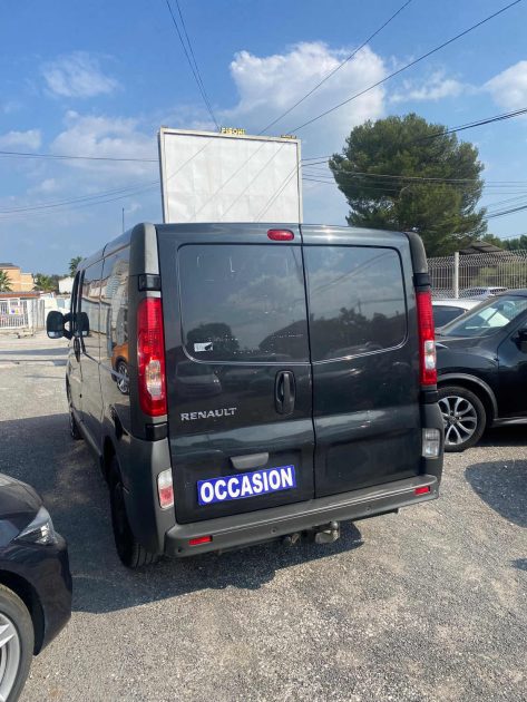VENTE A PROFESSIONEL  2 RENAULT TRAFIC GRAND CONFORT