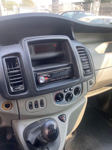 VENTE A PROFESSIONEL  2 RENAULT TRAFIC GRAND CONFORT