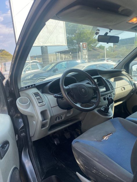 VENTE A PROFESSIONEL  2 RENAULT TRAFIC GRAND CONFORT