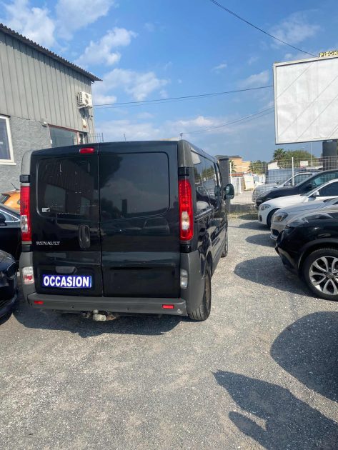 VENTE A PROFESSIONEL  2 RENAULT TRAFIC GRAND CONFORT