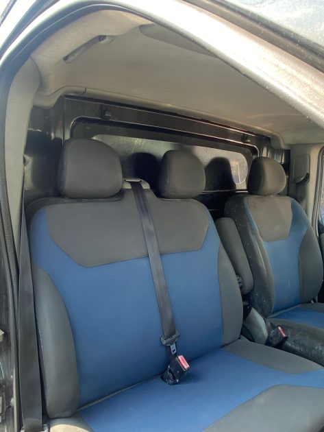 VENTE A PROFESSIONEL  2 RENAULT TRAFIC GRAND CONFORT