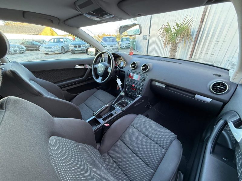 AUDI A3  1.9 TDI 105 CV COUPE 