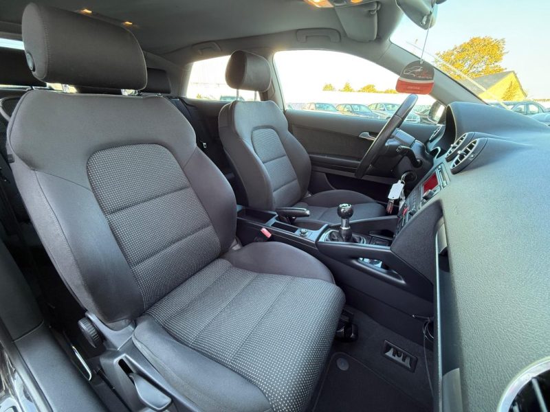 AUDI A3  1.9 TDI 105 CV COUPE 