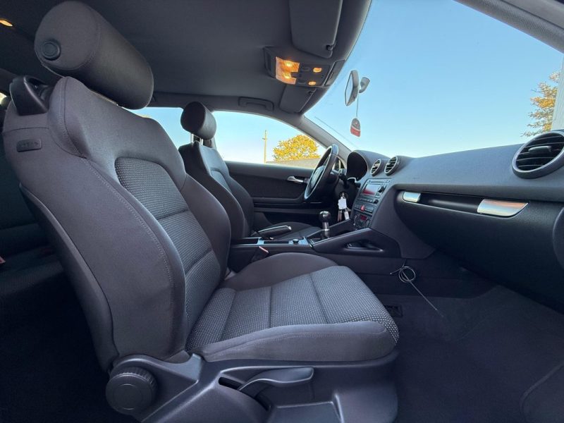 AUDI A3  1.9 TDI 105 CV COUPE 