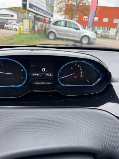 PEUGEOT 2008 1.6 E-HDI92 FAP ALLURE 2014