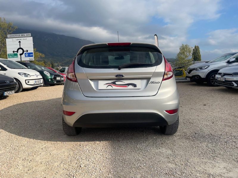 FORD Fiesta - 80ch essence 