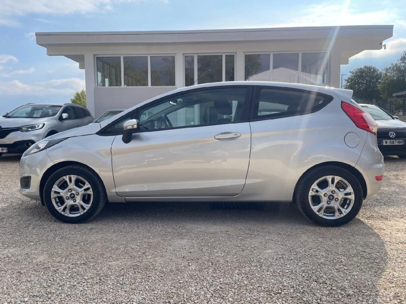 FORD Fiesta - 80ch essence 