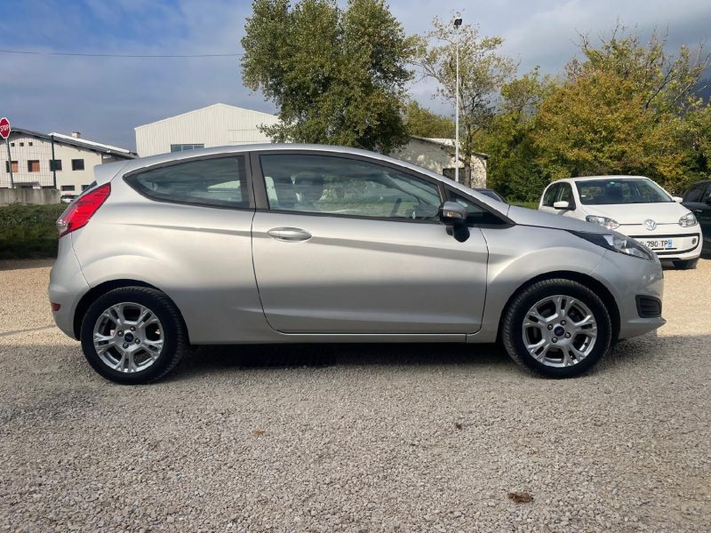 FORD Fiesta - 80ch essence 