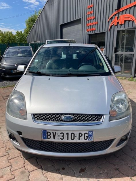 FORD FIESTA 1L4 TDCI 68CV BOITE AUTOMATIQUE DURASHIFT *GHIA*CUIR -GARANTIE REVISE 