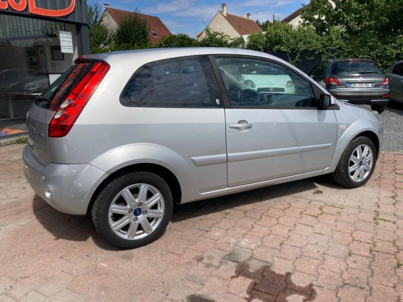 FORD FIESTA 1L4 TDCI 68CV BOITE AUTOMATIQUE DURASHIFT *GHIA*CUIR -GARANTIE REVISE 