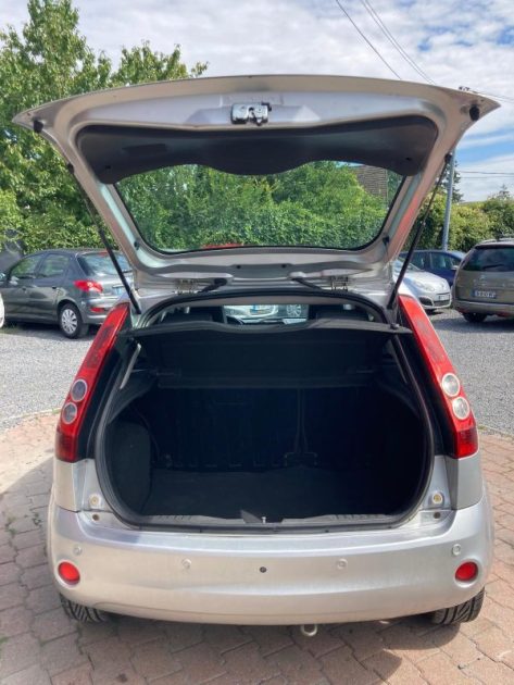 FORD FIESTA 1L4 TDCI 68CV BOITE AUTOMATIQUE DURASHIFT *GHIA*CUIR -GARANTIE REVISE 