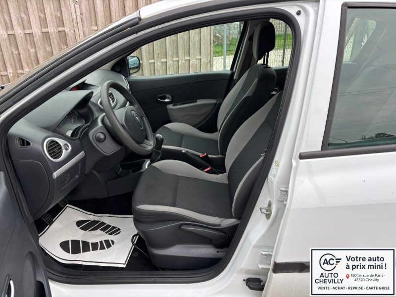 RENAULT CLIO 1.2 16V 75 PACK CLIM 2011