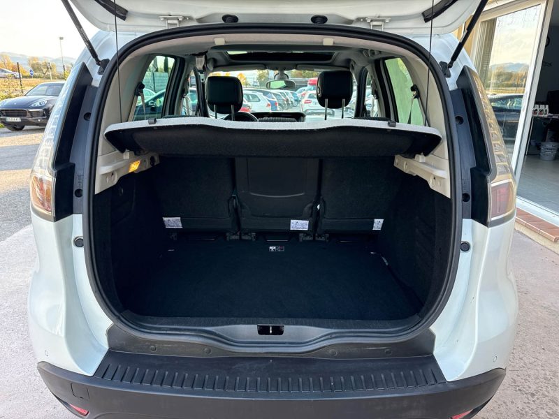 RENAULT SCENIC III 1.5 dCi 110 ch Energy BOSE eco2