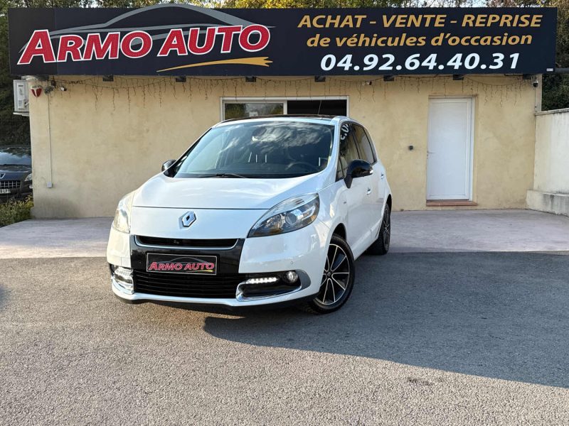RENAULT SCENIC III 1.5 dCi 110 ch Energy BOSE eco2