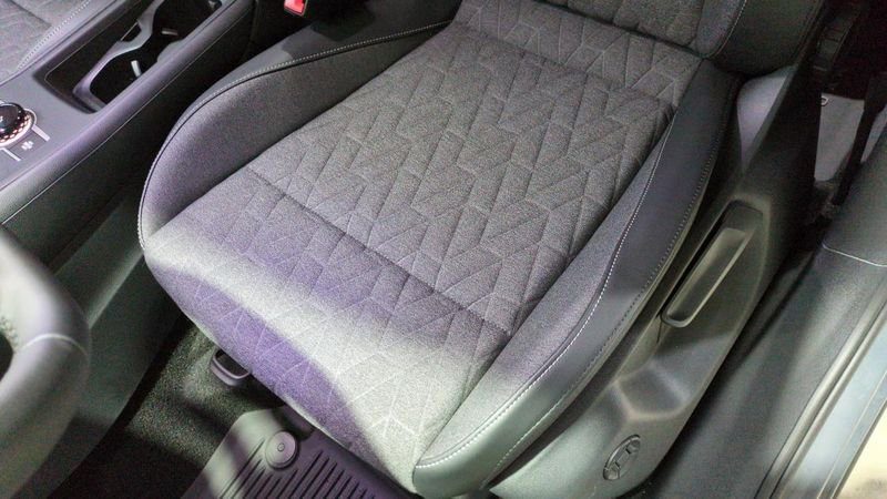 Volkswagen Tiguan nouveau 1.5 etsi 150ch dsg7 life plus + Pack Hiver + pack confort