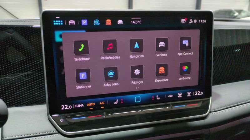 Volkswagen Tiguan nouveau 1.5 etsi 150ch dsg7 life plus + Pack Hiver + toit pano