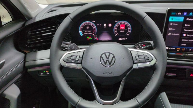 Volkswagen Tiguan nouveau 1.5 etsi 150ch dsg7 life plus + Pack Hiver + toit pano