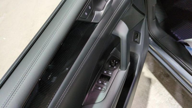 Volkswagen Tiguan nouveau 1.5 etsi 150ch dsg7 life plus + Pack Hiver + toit pano