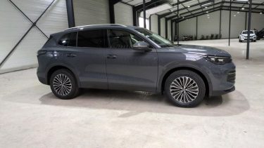 Volkswagen Tiguan nouveau 1.5 etsi 150ch dsg7 life plus + Pack Hiver + toit pano + jantes 18