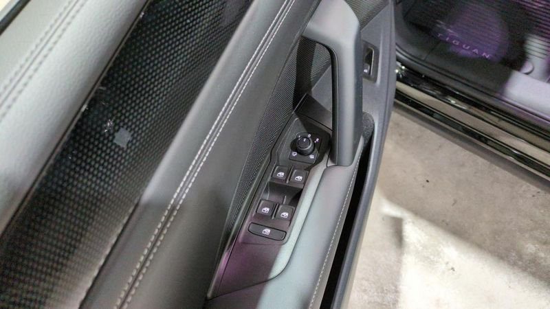 Volkswagen Tiguan nouveau 1.5 etsi 150ch dsg7 life plus + Pack Hiver + toit pano