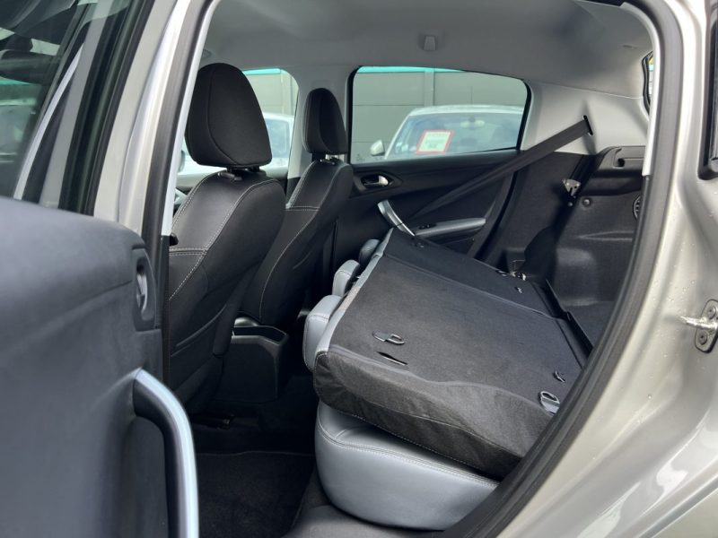 PEUGEOT 208 PHASE 2 ALLURE 1.2 82 Cv APPLE CARPLAY 19 300 Km CRIT AIR 1 - Garantie 1an