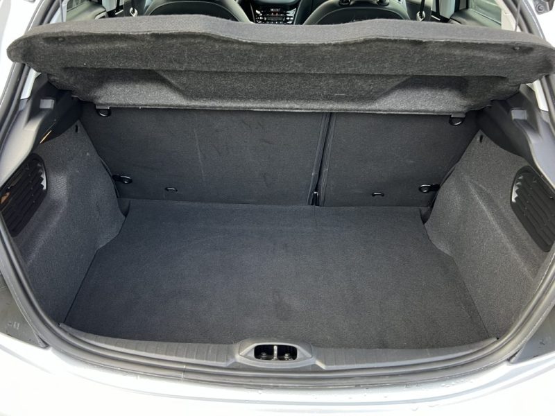 PEUGEOT 208 PHASE 2 ALLURE 1.2 82 Cv APPLE CARPLAY 19 300 Km CRIT AIR 1 - Garantie 1an