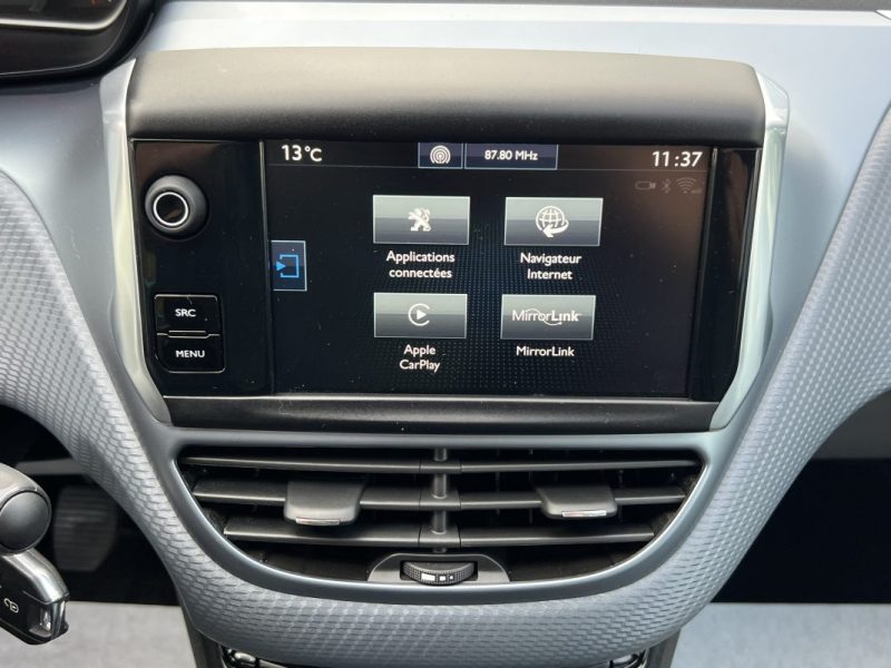 PEUGEOT 208 PHASE 2 ALLURE 1.2 82 Cv APPLE CARPLAY 19 300 Km CRIT AIR 1 - Garantie 1an