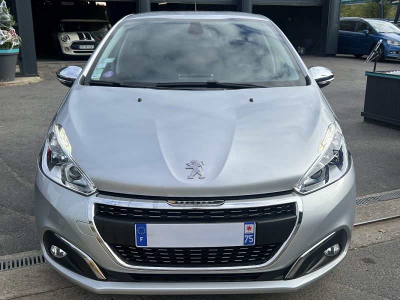 PEUGEOT 208 PHASE 2 ALLURE 1.2 82 Cv APPLE CARPLAY 19 300 Km CRIT AIR 1 - Garantie 1an