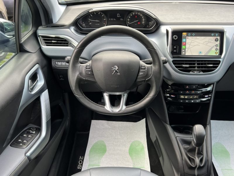 PEUGEOT 208 PHASE 2 ALLURE 1.2 82 Cv APPLE CARPLAY 19 300 Km CRIT AIR 1 - Garantie 1an